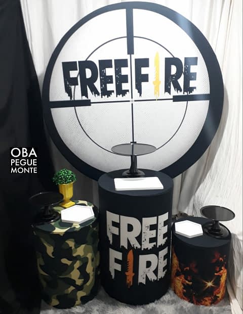 Kit Pegue e Monte Tema Freefire