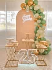 O seu momento especial merece um cenário à altura. Sofisticação e amor em cada detalhe. Entre em contato conosco pelo WhatsApp 21985099138 Balões da nossa parceira @salvinofestas