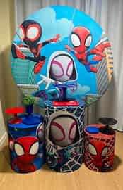 Kit Pegue e monte Spidey Amigos Espetaculares